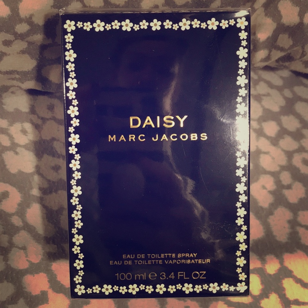 Marc Jacobs DAISY